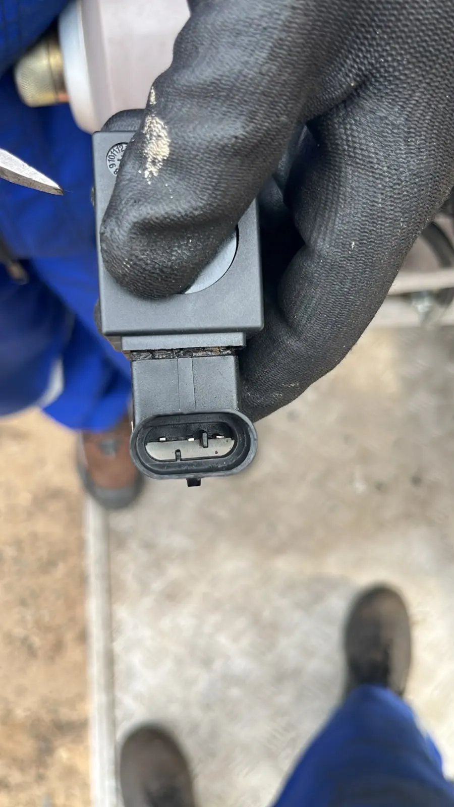 Conector eléctrico real para grúa Zoomlion, inventario Energiminas Conector eléctrico real para grúa Zoomlion, inventario Energiminas
